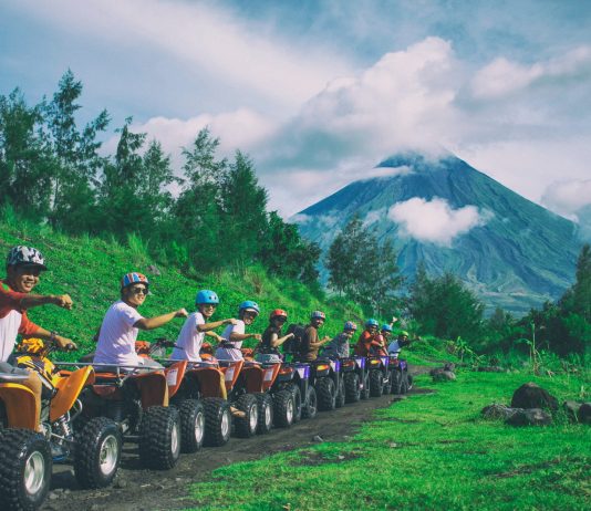 Orădenii apreciază plimbările în natură cu atv-urile