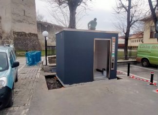 Oradea testează în premieră naţională două toalete publice automate smart