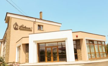 Recomandare de hotel cu restaurant à la carte fabulos