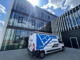 Exemple de şantiere din Belgia în care se lucrează cu sticlă securizată