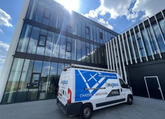 Exemple de şantiere din Belgia în care se lucrează cu sticlă securizată